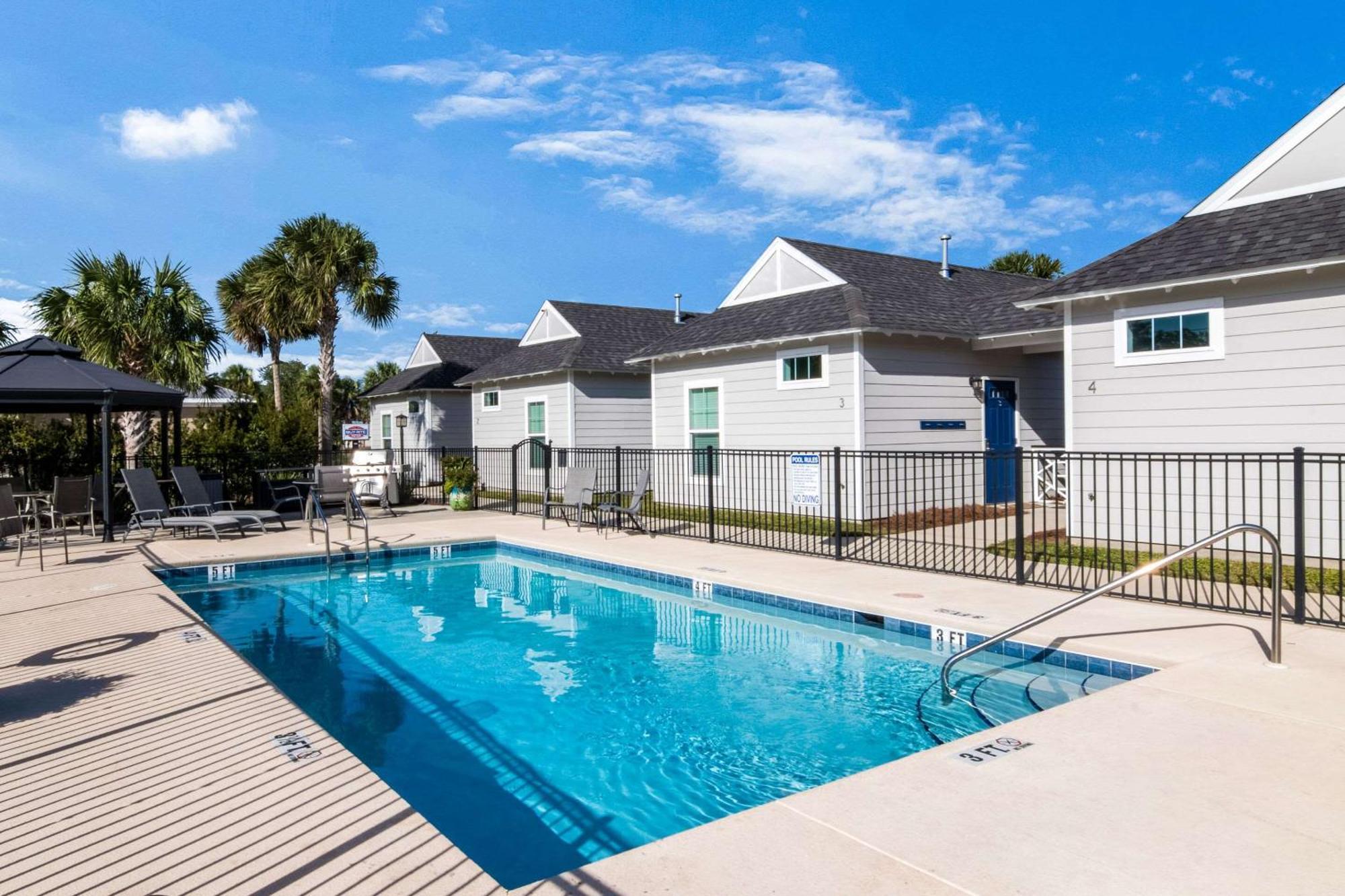 The Port Inn And Cottages, Ascend Hotel Collection ポートセントジョー エクステリア 写真