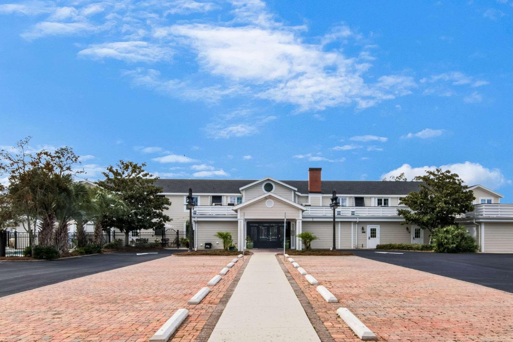 The Port Inn And Cottages, Ascend Hotel Collection ポートセントジョー エクステリア 写真